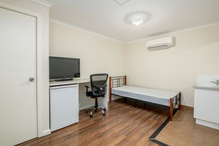 279 Wyndham Street, SHEPPARTON VIC 3630 - Photo 3