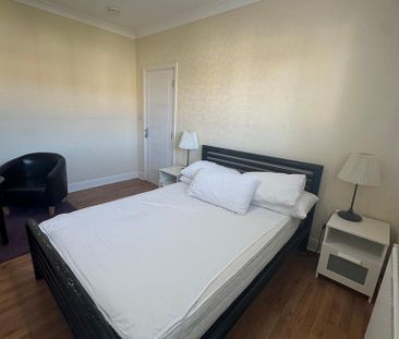 1 bedroom property to rent - Photo 5