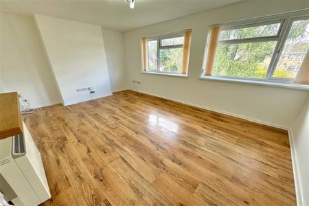 Charnwood Crescent, Chandlers Ford, SO53 - Photo 4