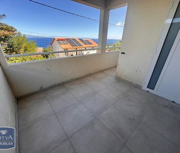 Location Maison 4 pièces 79m² PETITE ILE 97429 - Photo 1