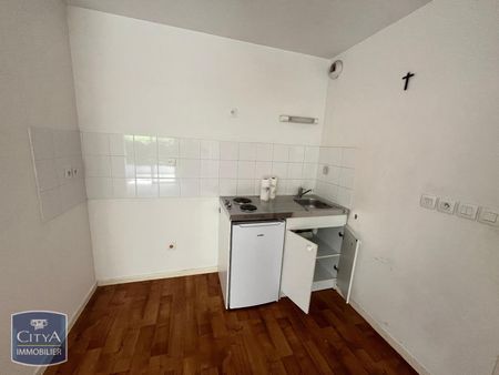 Location Appartement 2 pièces 50m² BEUVRAGES 59192 - Photo 2