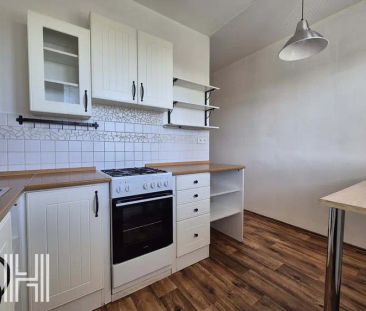 Pronájem útulného bytu 1+1 s lodžií na sídlišti u aquaparku - Photo 4