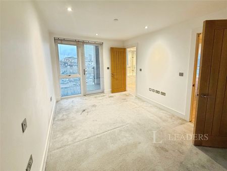 2 bedroom apartment to rent Maritime Walk, Ocean Village, Southampton, Hampshire, SO14 - Photo 3