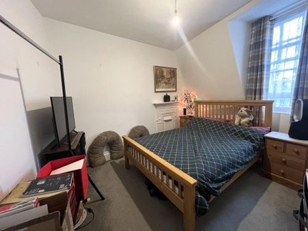 3 bedroom maisonette to rent - Photo 4