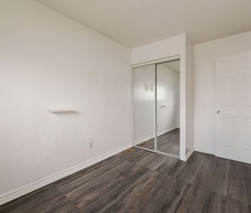 For Lease - 10 Heatherside Court, Brampton, Ontario - Photo 1