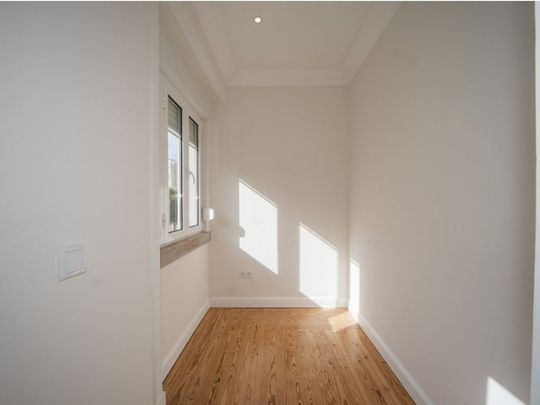 3 room luxury Apartment for rent in Lisbon - Photo 1