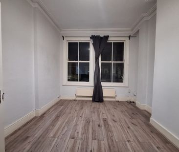 4 Bed Terraced House, Rosebery Avenue, N17 - Photo 1