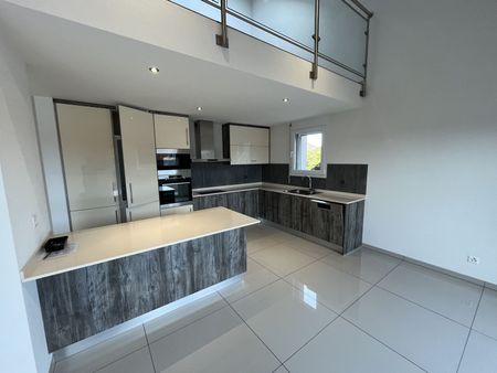 MAGNIFIQUE DUPLEX EN ATTIQUE - Foto 4