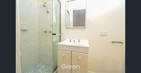Cosy One-Bedroom Unit in Convenient Eastwood Location - Photo 5