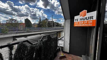 Appartement met 2 slaapkamers en terras te Lokeren - Nabij Station - Photo 3