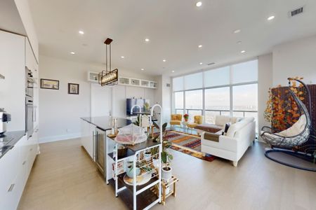 For Lease - 56 Annie Craig Drive Unit# UPH05, Toronto, Ontario - Photo 5