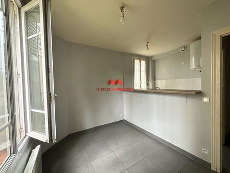 Location Appartement 2 pièces 23m² - Photo 2