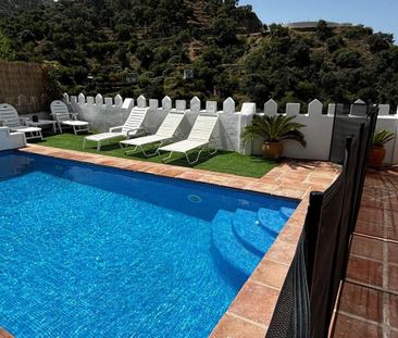 Luxury House for rent in Istán, Spain - Photo 5