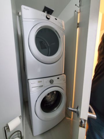 For Lease - 10 Willison Square Unit# PH08, Toronto, Ontario - Photo 2