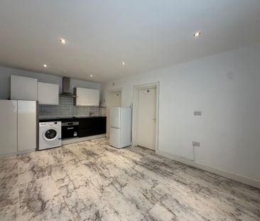 Church Road, Ashford, Surrey,TW15 - Photo 2
