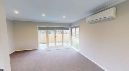 Shannon - 3 bedrooms - Photo 2