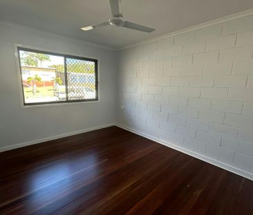 STYLISH 2 BEDROOM UNIT IN A PRIME LOCATION! - Photo 2