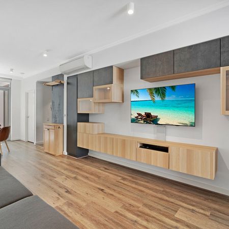 FURNISHED HAVEN IN CHIC GUILDFORD - 3 MONTH LEASE PREFERRED - Photo 3