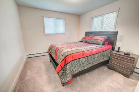 - 1 Bedroom at Vanier Woods - Photo 5