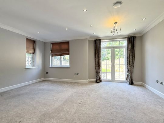 Sandalwood Close, Arkley - Photo 1