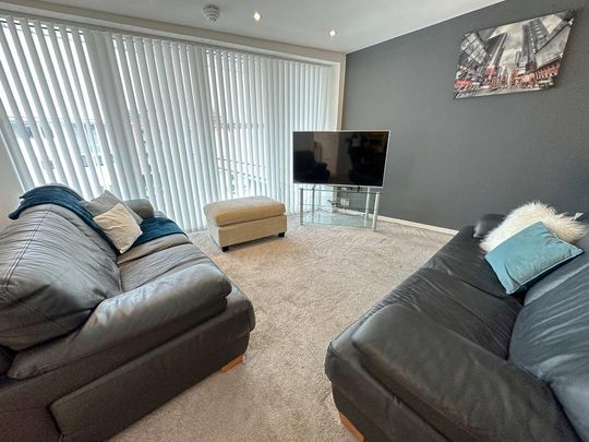 3 bedroom apartment to rent - Photo 1