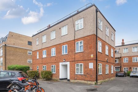 Montague Road, London, SW19 - Photo 2
