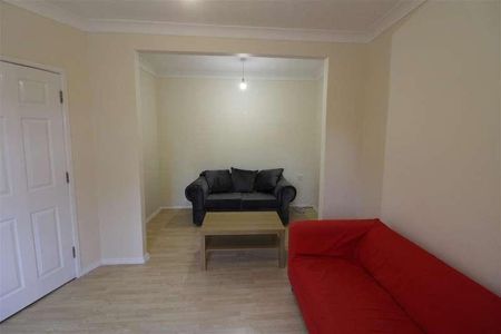 Southcliff Road, Southampton, SO14 - Photo 3