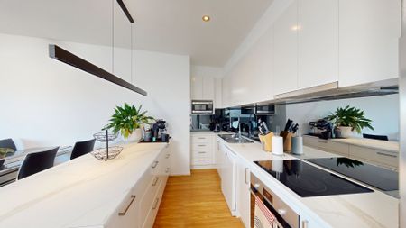 Style, Space and Lifestyle Excellence - Photo 3