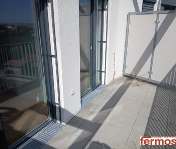 Neuwertige 2-Zi Wohnung mit Balkon und Stadtblick in 1100 Wien - Miete 999 EUR - Foto 3