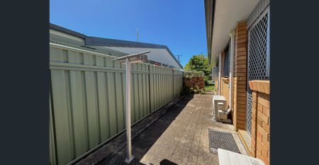 THREE BEDROOM COASTAL GEM - Photo 5