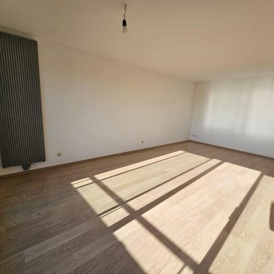 Appartement te huur - Photo 1