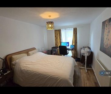2 bedroom maisonette to rent - Photo 4