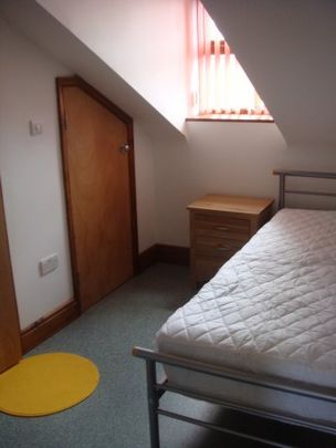 Luxury 6 Double Bedroom Property all with En-Suites - Photo 1