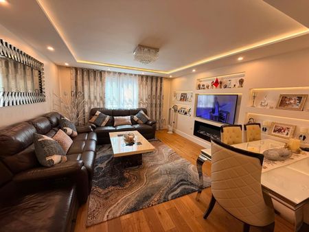 2 Bed Flat, Ravensworth Court, SW6 - Photo 5