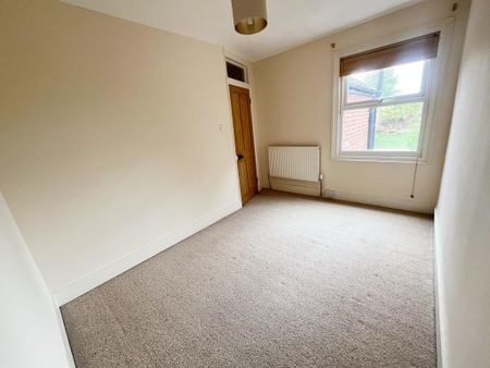 2 bedroom terraced house to rent - Photo 3