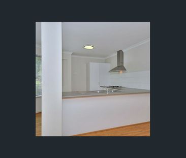 Private Three Bedroom Oasis - Photo 6