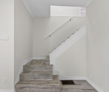 For Lease - 2296 NEW Street, Burlington, Ontario - Photo 5