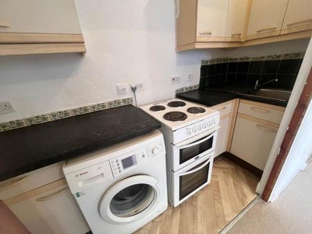 1 bedroom flat to rent - Photo 4