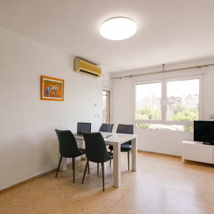 Flat for rent overlooking the Turia River Bed gardens, Campanar - Foto 1