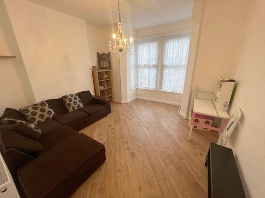 1 Bedroom Flat To Let - Photo 1