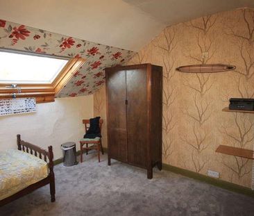 The Croft, Bamford, Sheffield, S33 - Photo 3