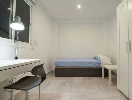 Carrer Luis Despuig, Valencia, Valencian Community 46011 - Foto 5