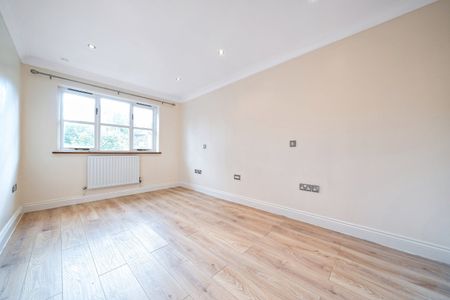 Rojack Road, London, SE23 - Photo 3