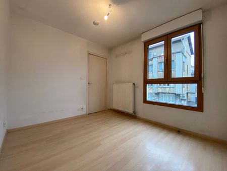 Location Appartement 1 pièce 33m² BESANCON 25000 - Photo 5