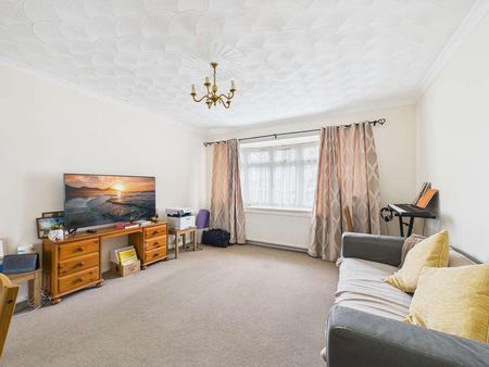 Winbury Court, West Road, Maidenhead, Berkshire, SL6 - Photo 3