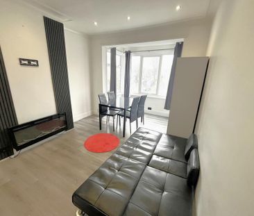 2 bedroom flat to rent - Photo 6