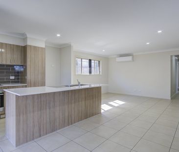Designed for Living, Entertaining, and Relaxing - Photo 5