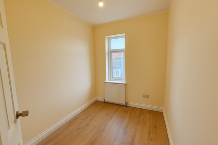 4 bedroom terraced house to rent - Photo 5