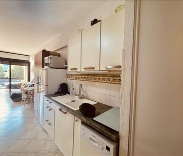 1 pièce - Meublé - 22 m² - 3ème étage - Colocation non autorisée - Photo 3