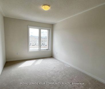 For Lease - 194 Vantage Loop Street, Newmarket, Ontario - Photo 6